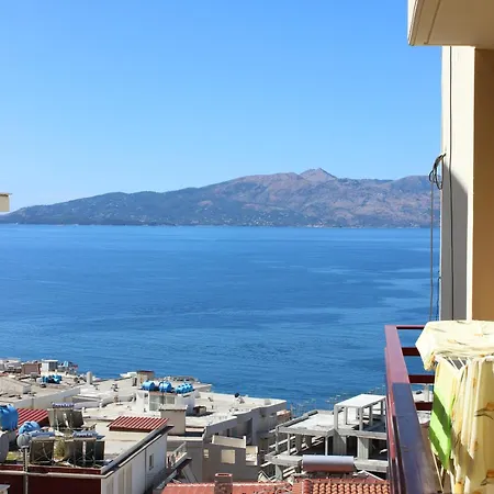 Megrooms Sarande Exterior photo